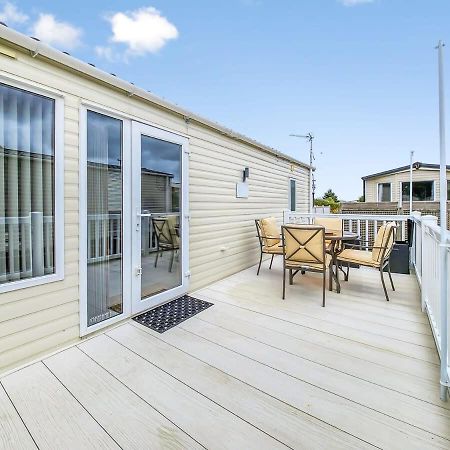 Escape To Paradise At Pevensey Bay Holiday Park 13 Woodland Walk Villa Luaran gambar