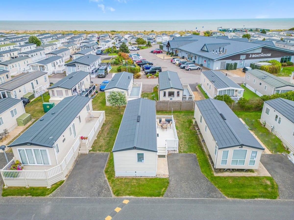 Escape To Paradise At Pevensey Bay Holiday Park 13 Woodland Walk Villa Luaran gambar